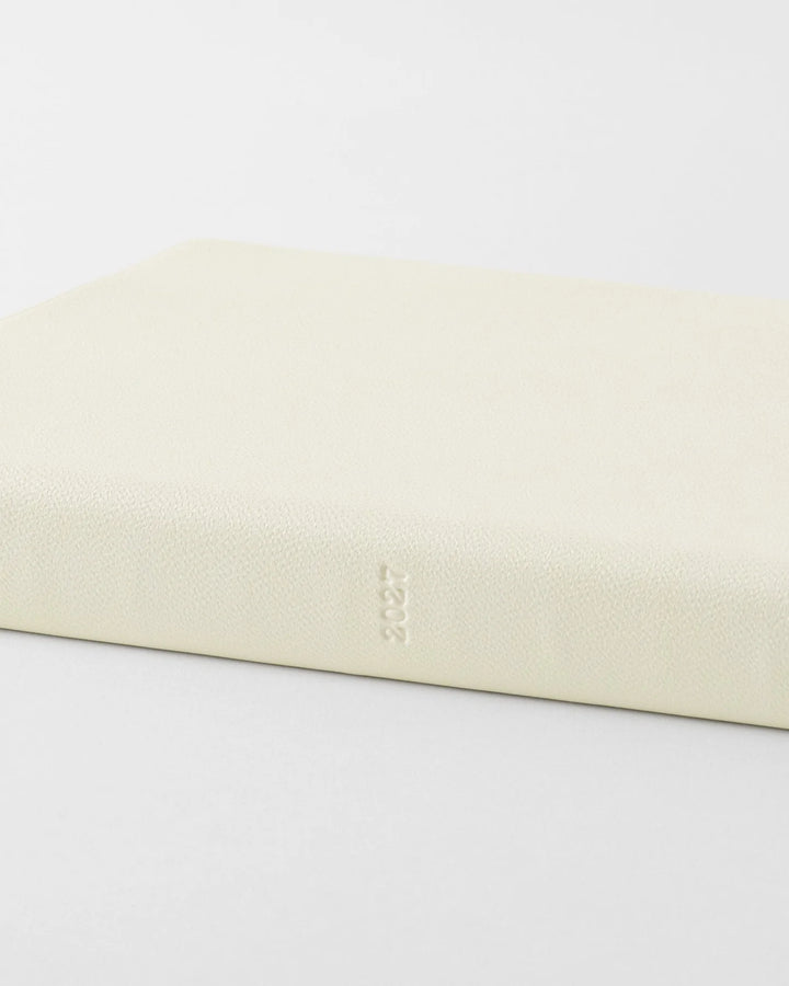 Midori Notebook Diary 2027: A5 1-Day 1-Page